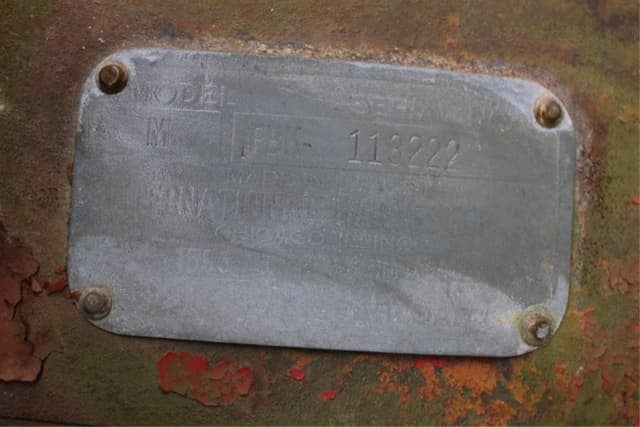 Image of Farmall M equipment image 4