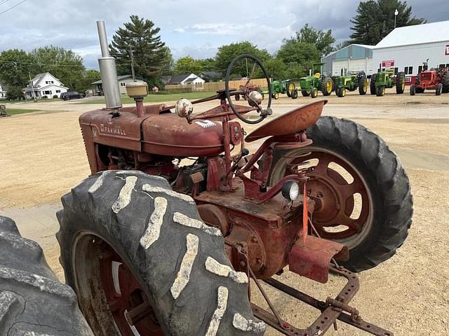 Image of Farmall M equipment image 4
