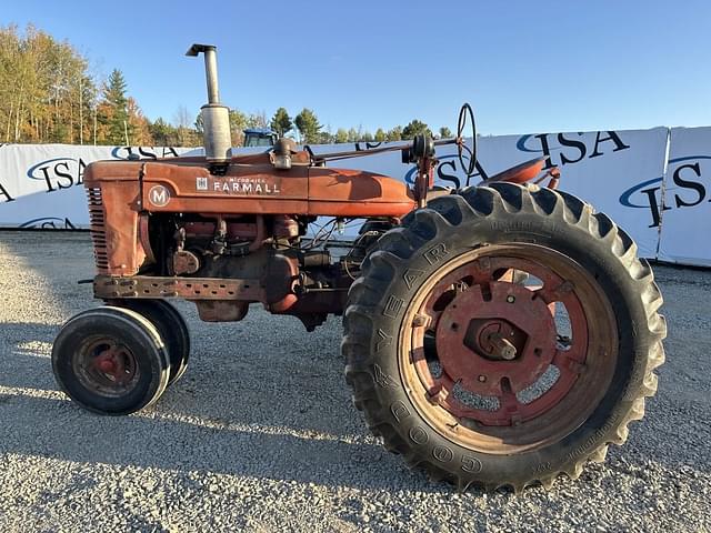 Image of Farmall M equipment image 1