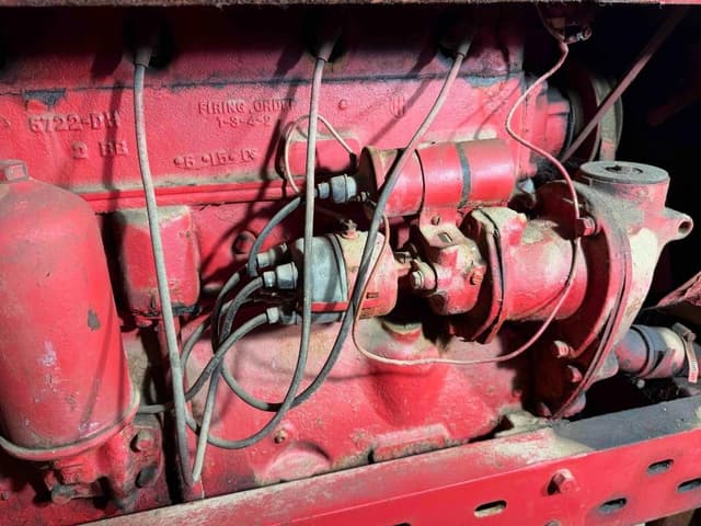Image of Farmall M equipment image 3