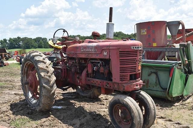 Image of Farmall M equipment image 3