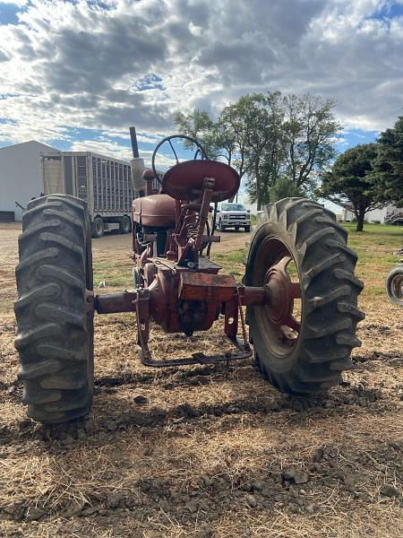 Image of Farmall M equipment image 3