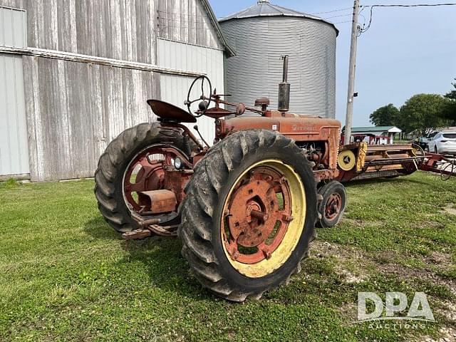Image of Farmall M equipment image 4