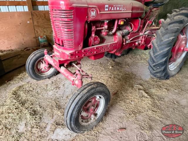 Image of Farmall M equipment image 3