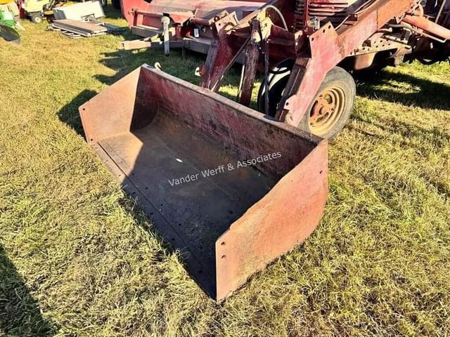 Image of Farmall M equipment image 4