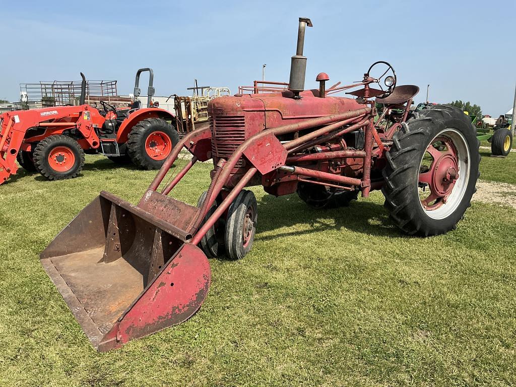 Image of Farmall M Primary image