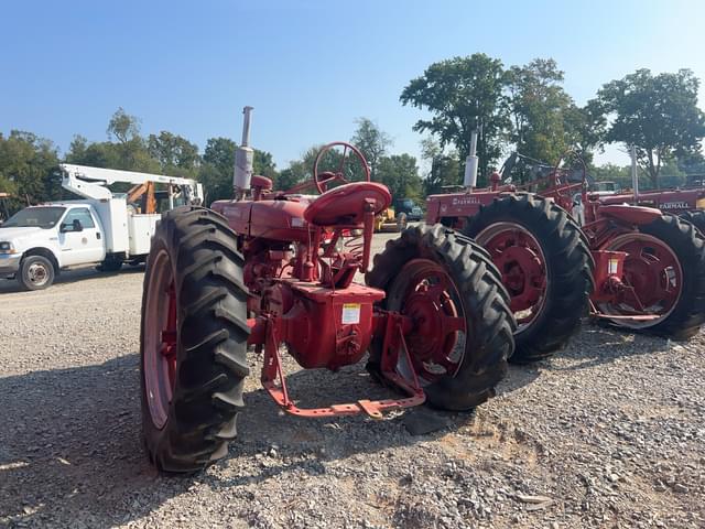 Image of Farmall M equipment image 1