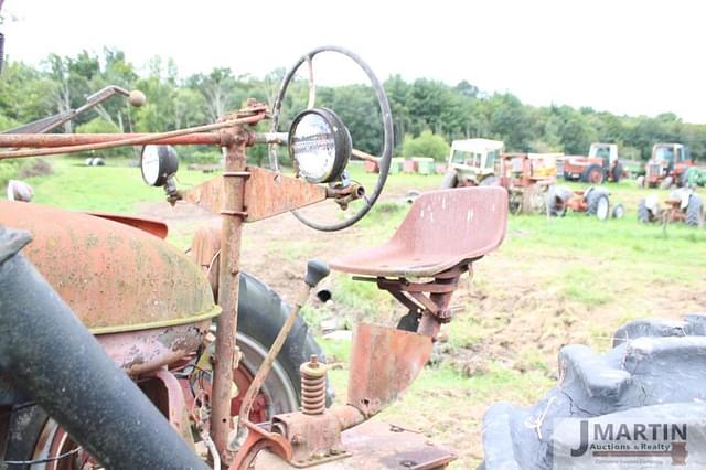 Image of Farmall M equipment image 4