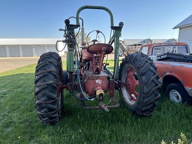 Image of Farmall M equipment image 3