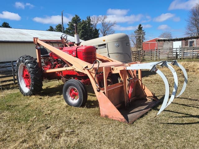 Image of Farmall M equipment image 3