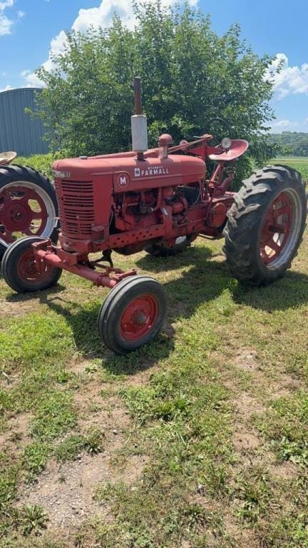 Farmall M Equipment Image0