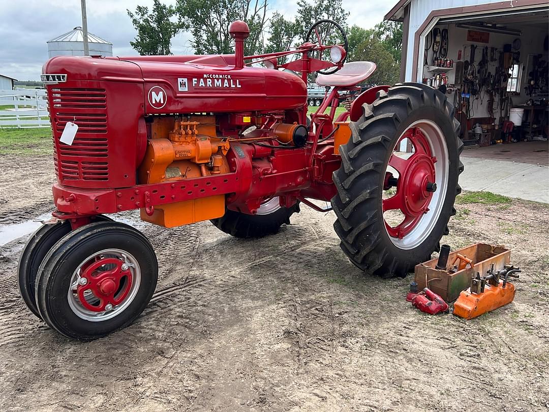 Image of Farmall M Primary image