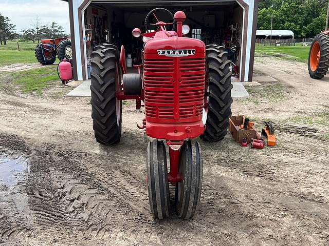 Image of Farmall M equipment image 2