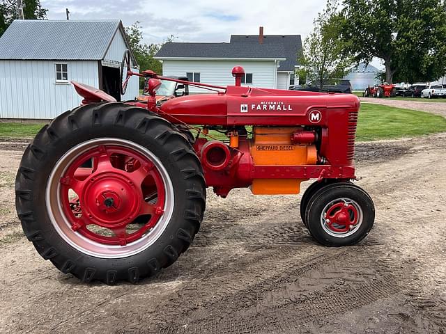 Image of Farmall M equipment image 4