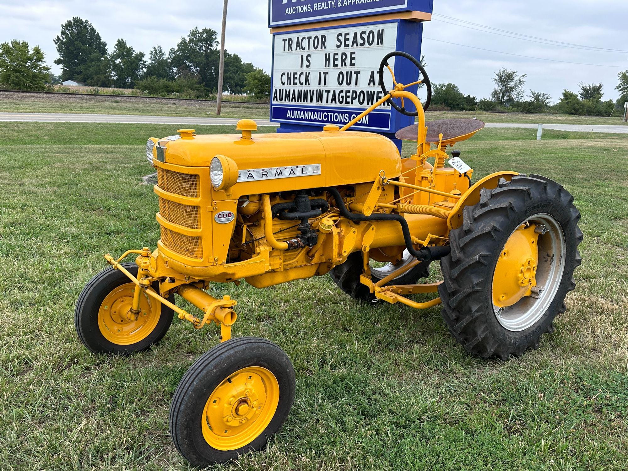 Main image Farmall Cub