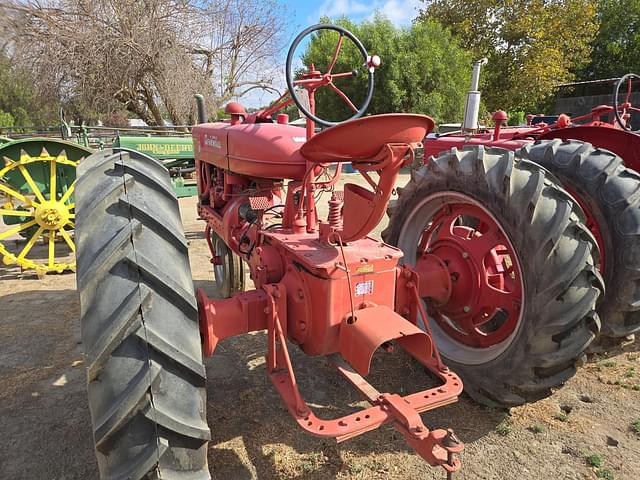 Image of Farmall M equipment image 3