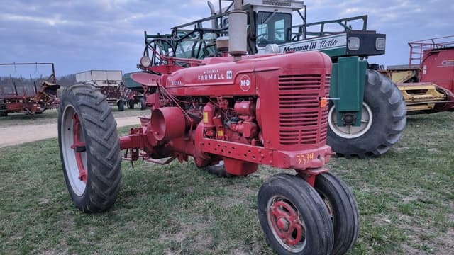 Image of Farmall MD equipment image 1
