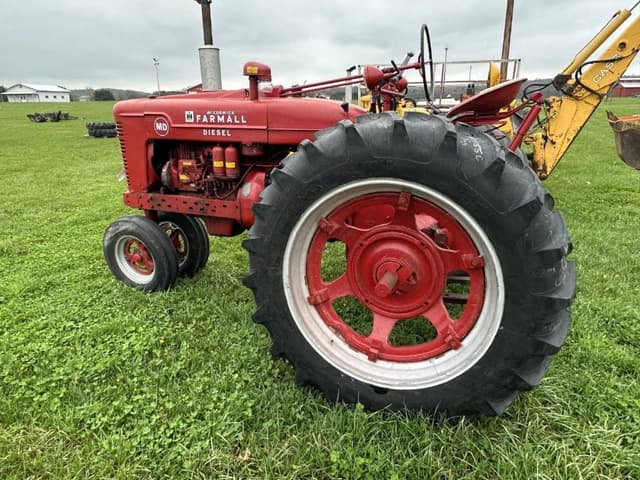 Image of Farmall MD equipment image 1