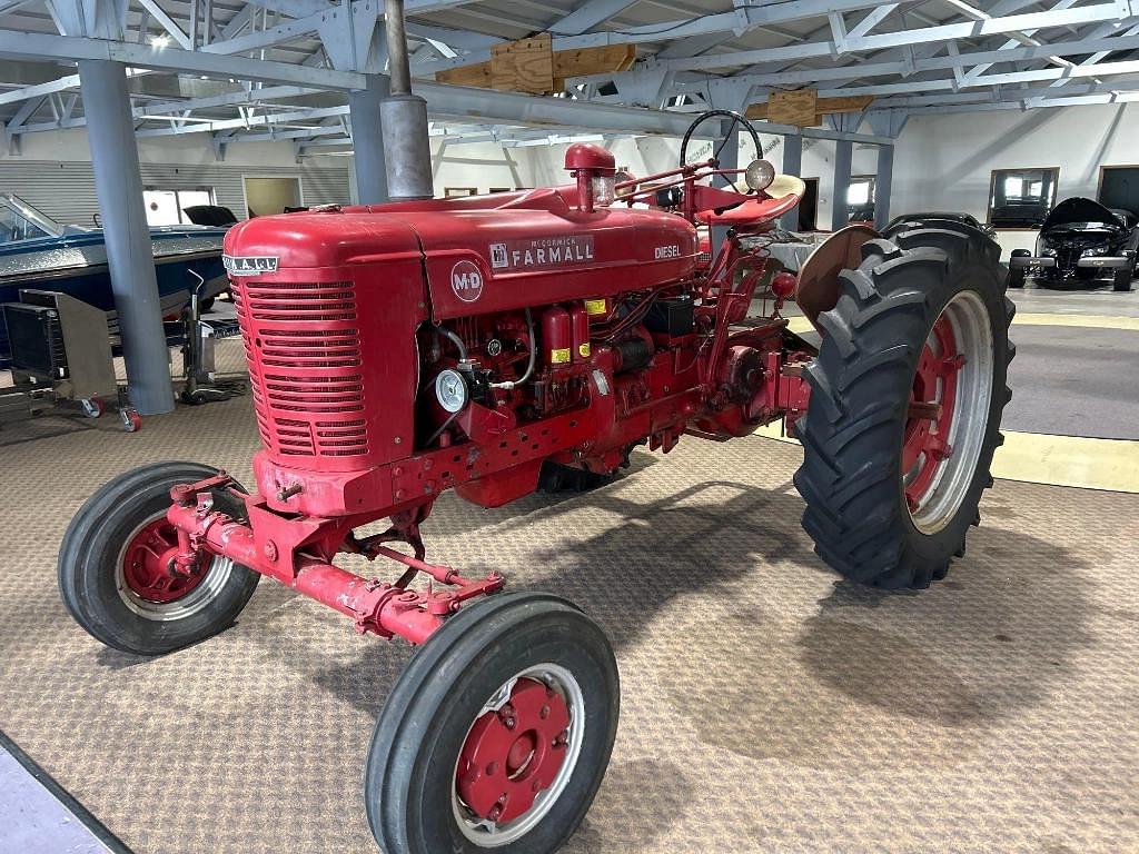 Image of Farmall MD Primary image