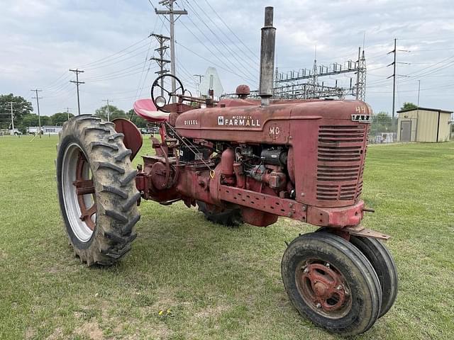 Image of Farmall MD equipment image 2