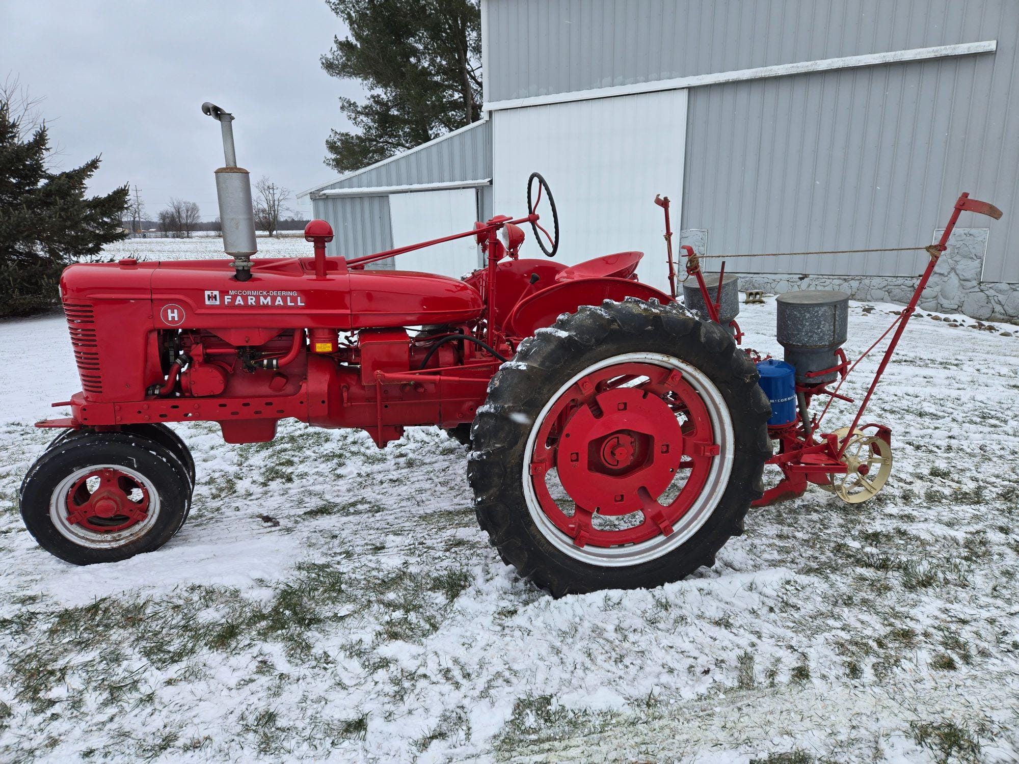 Main image Farmall H