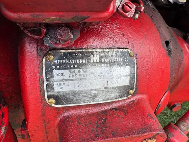 Image of Farmall 240 equipment image 3