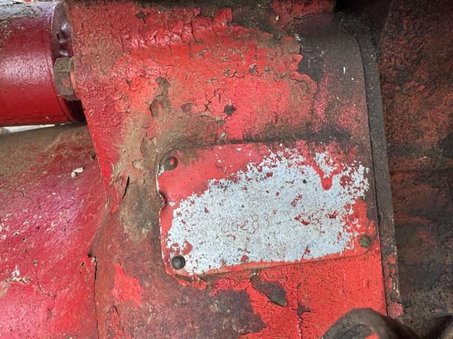 Image of Farmall 460 equipment image 4