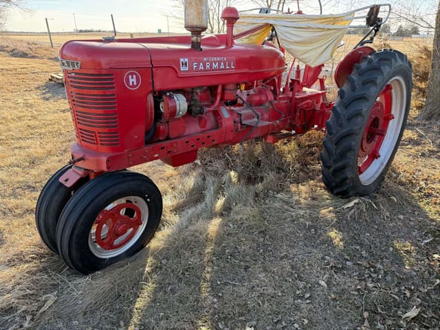 Image of Farmall H equipment image 3