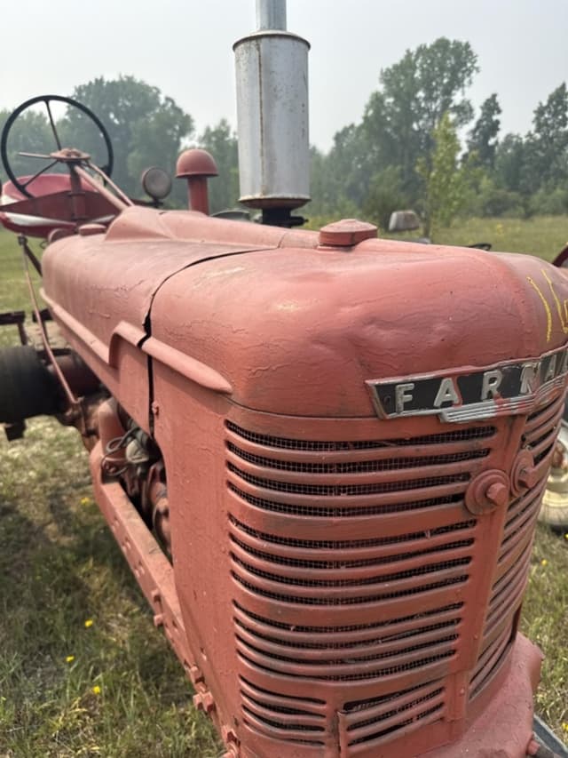Image of Farmall H equipment image 4