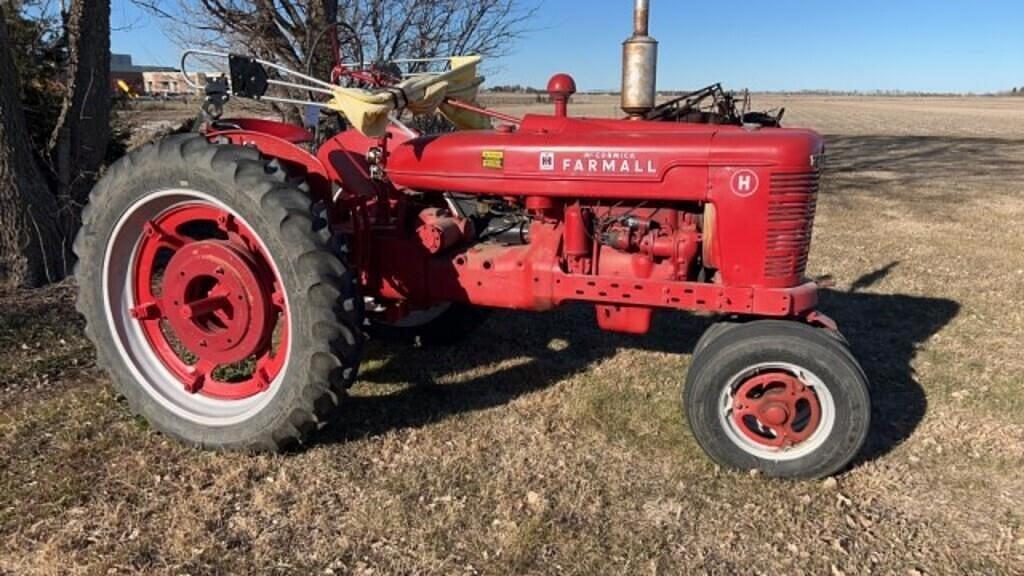 Image of Farmall H Primary image