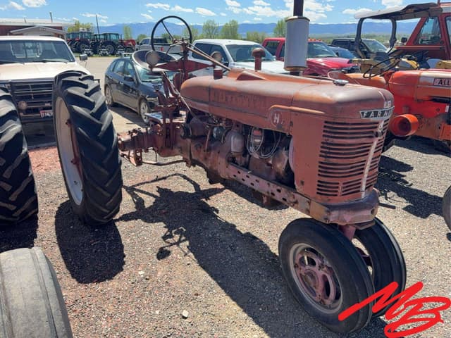 Image of Farmall H equipment image 2