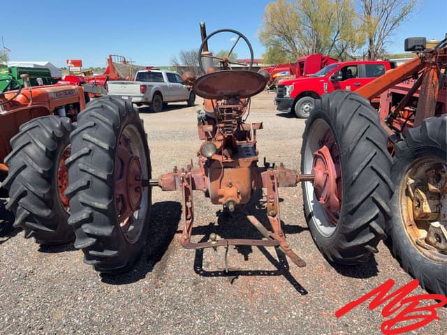 Image of Farmall H equipment image 4