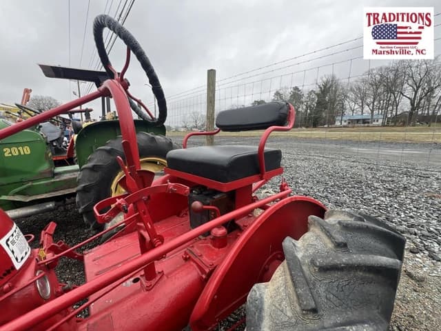 Image of Farmall Cub equipment image 3