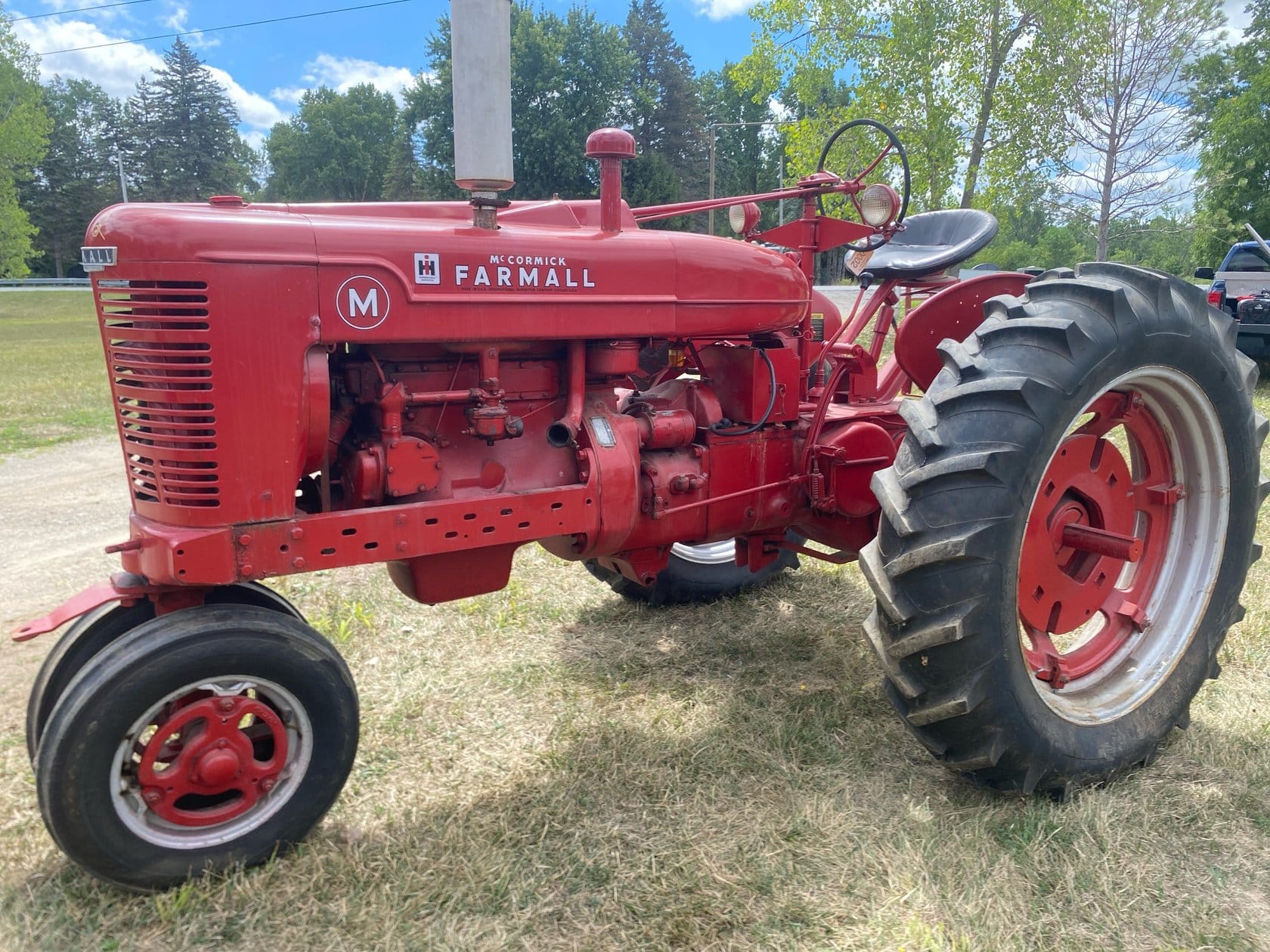 Farmall M Equipment Image0