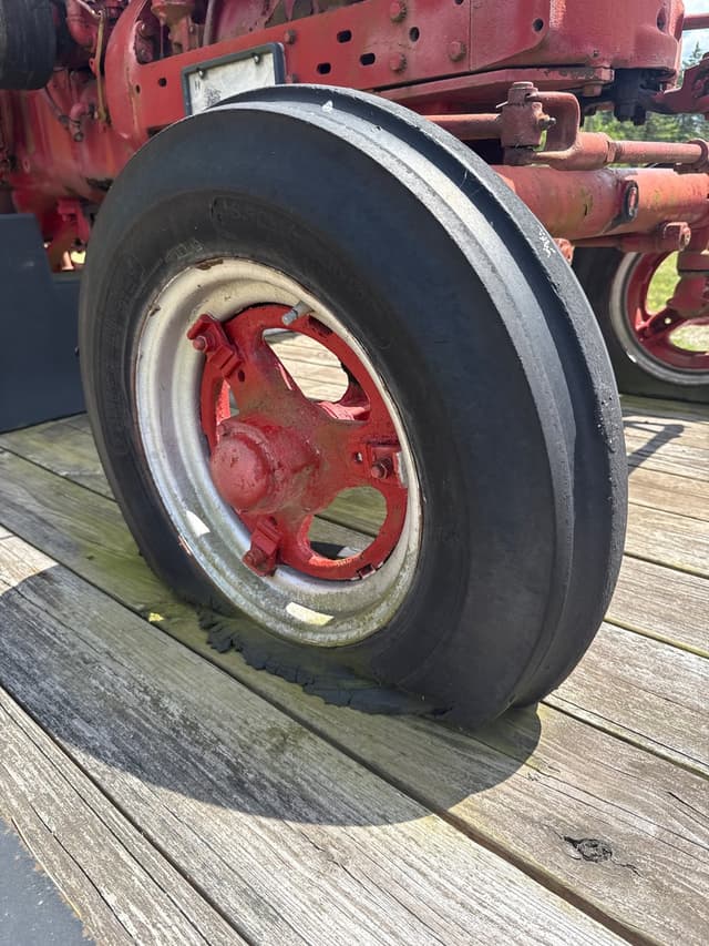 Image of Farmall M equipment image 4