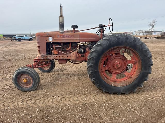 Image of Farmall M equipment image 4