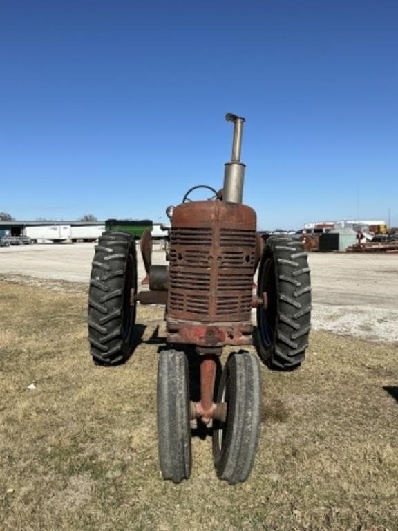 Image of Farmall MTA equipment image 1
