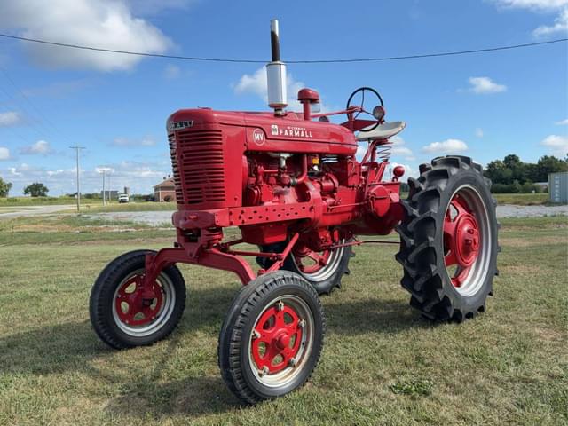 Image of Farmall MV equipment image 1