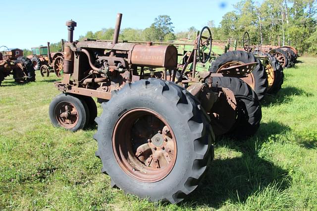 Image of Farmall Regular equipment image 3