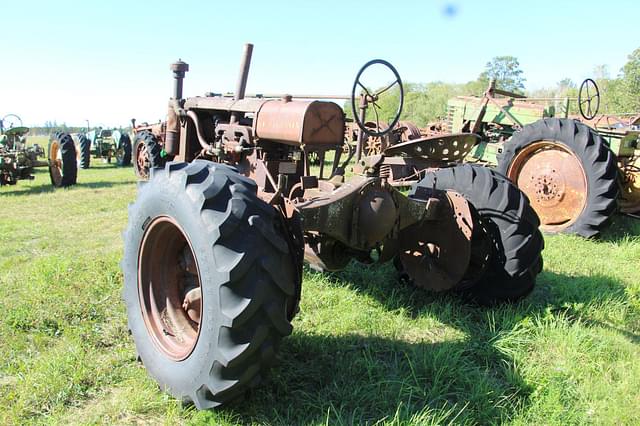 Image of Farmall Regular equipment image 4