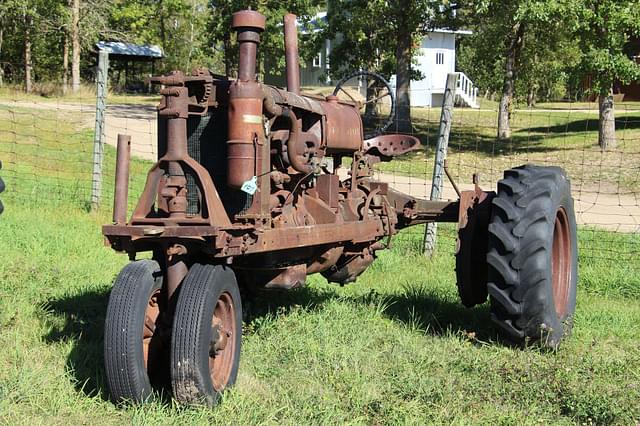 Image of Farmall Regular equipment image 1