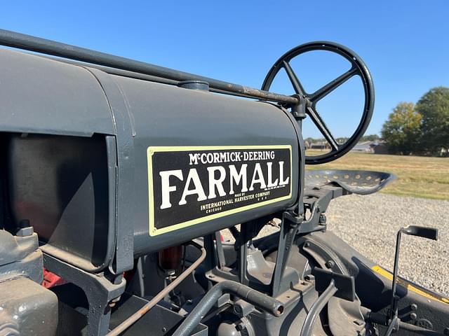 Image of Farmall Regular equipment image 4