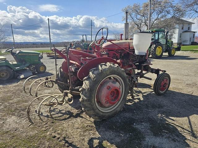 Image of Farmall Super A equipment image 4