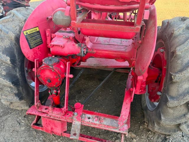 Image of Farmall Super A equipment image 4