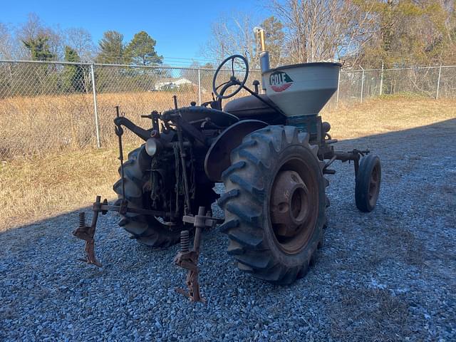 Image of Farmall Super A equipment image 2