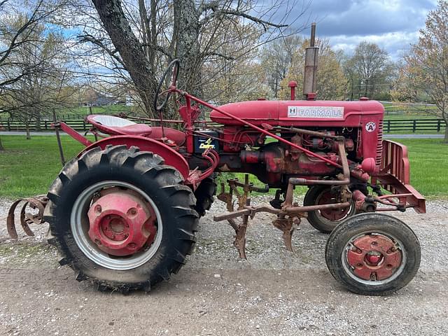 Image of Farmall Super A equipment image 1