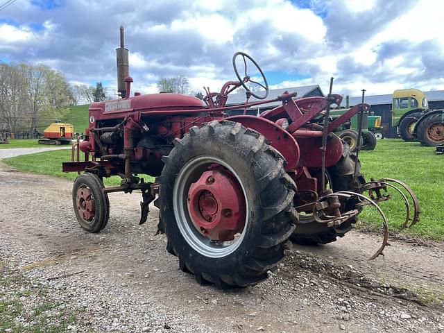 Image of Farmall Super A equipment image 4