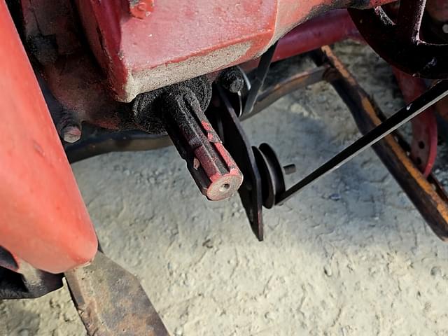 Image of Farmall Super A equipment image 4