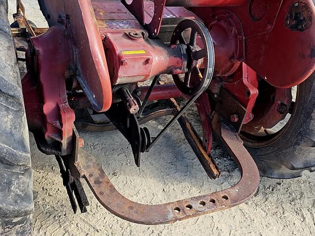 Image of Farmall Super A equipment image 3