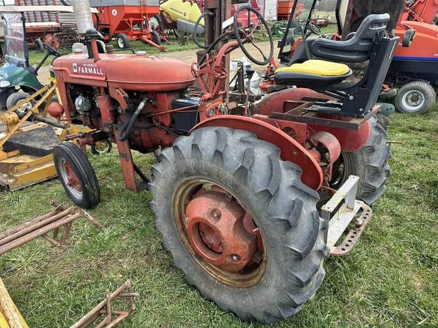Image of Farmall Super A equipment image 1